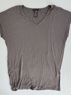 ✨ Dex Studded V-Neck Cap Sleeve Top ✨